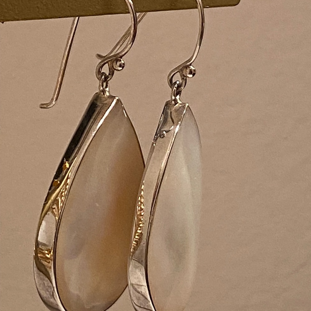 925 silver, mother of pearl teardrops